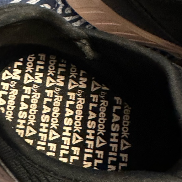 Reebok Flash Film Woman’s Size 7 Sneaker never been worn - Picture 7 of 13